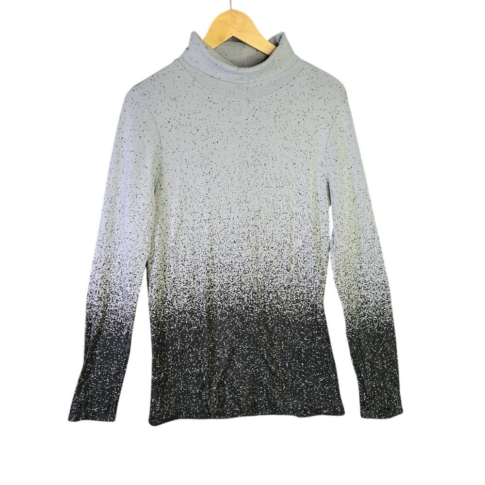 Athleta Gray and Black Turtleneck Sweater